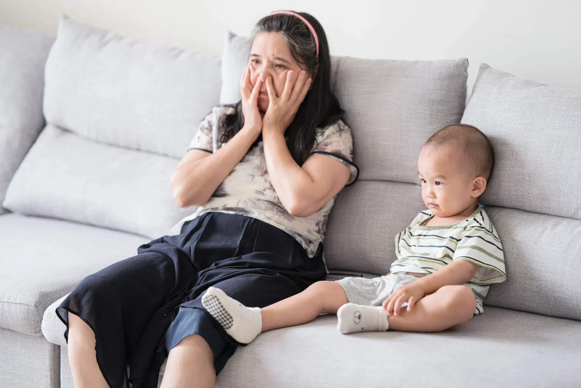 一岁多小孩子在家很无聊怎么办？