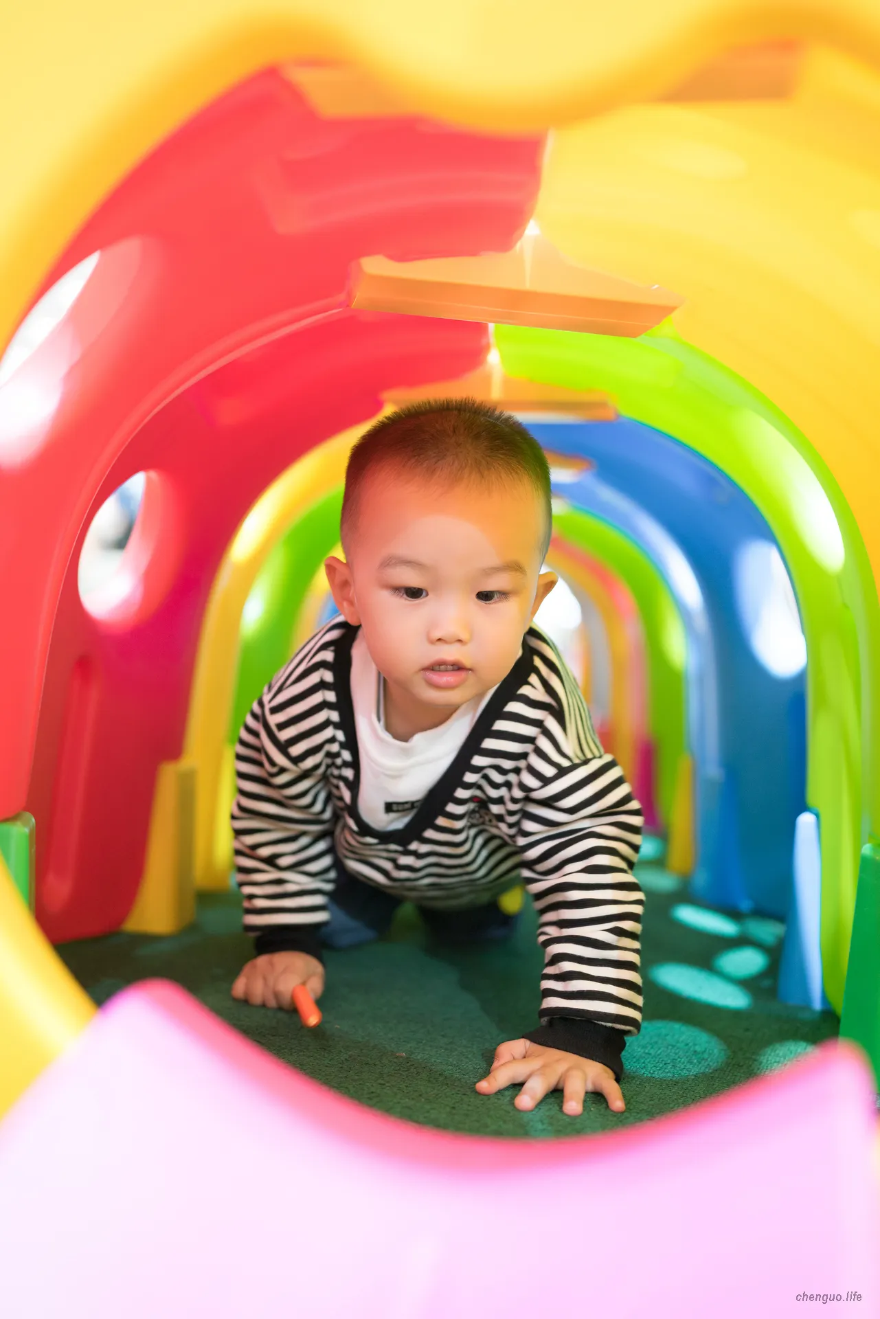 小孩子天生破坏力惊人吗？什么东西都给拆掉